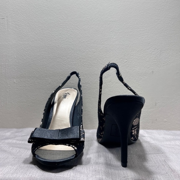 Lace sling back, open toe size 8 1/2 - Picture 4 of 8